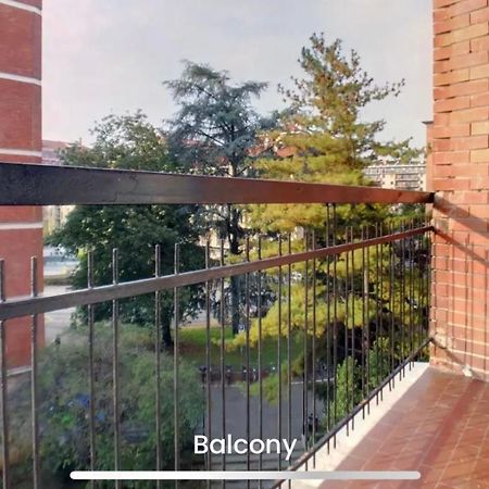 Metro Famagosta - Luminoso Appartamento Con Balcone Free Wifi & Parking Milan Extérieur photo